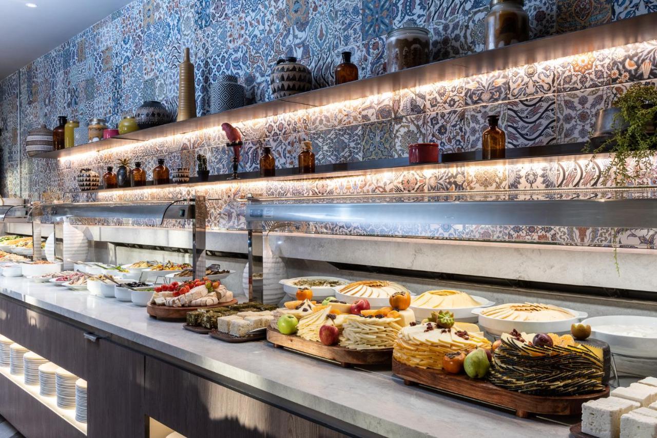 Vert Hotel Eilat By Afi Hotels المظهر الخارجي الصورة The buffet at the restaurant